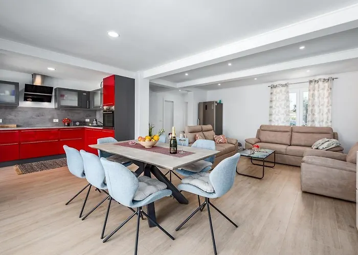 Anica Gostinjska kuća 4*