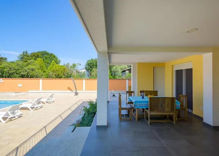 Anica Gostinjska kuća 4*