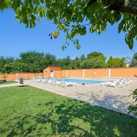 Anica Guest house *