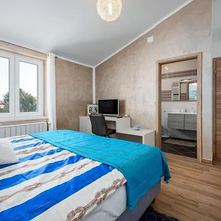 Anica Guest house