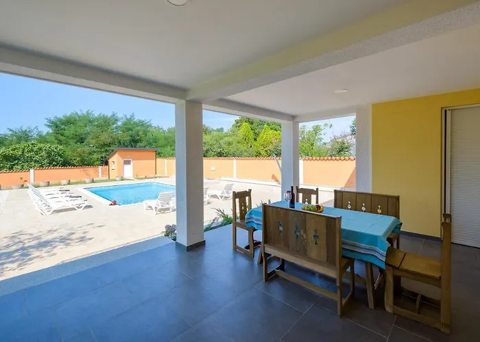 Anica Pensjonat Pelegrin